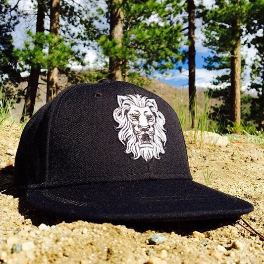 Classic Lion Snapback